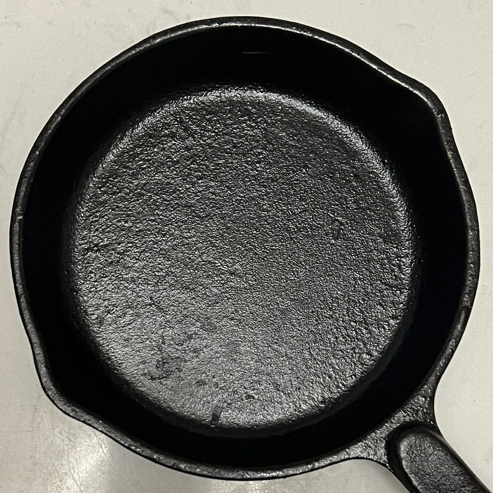 Wagner's 1891 Original Cast Iron Skillet‎ 6 1/2